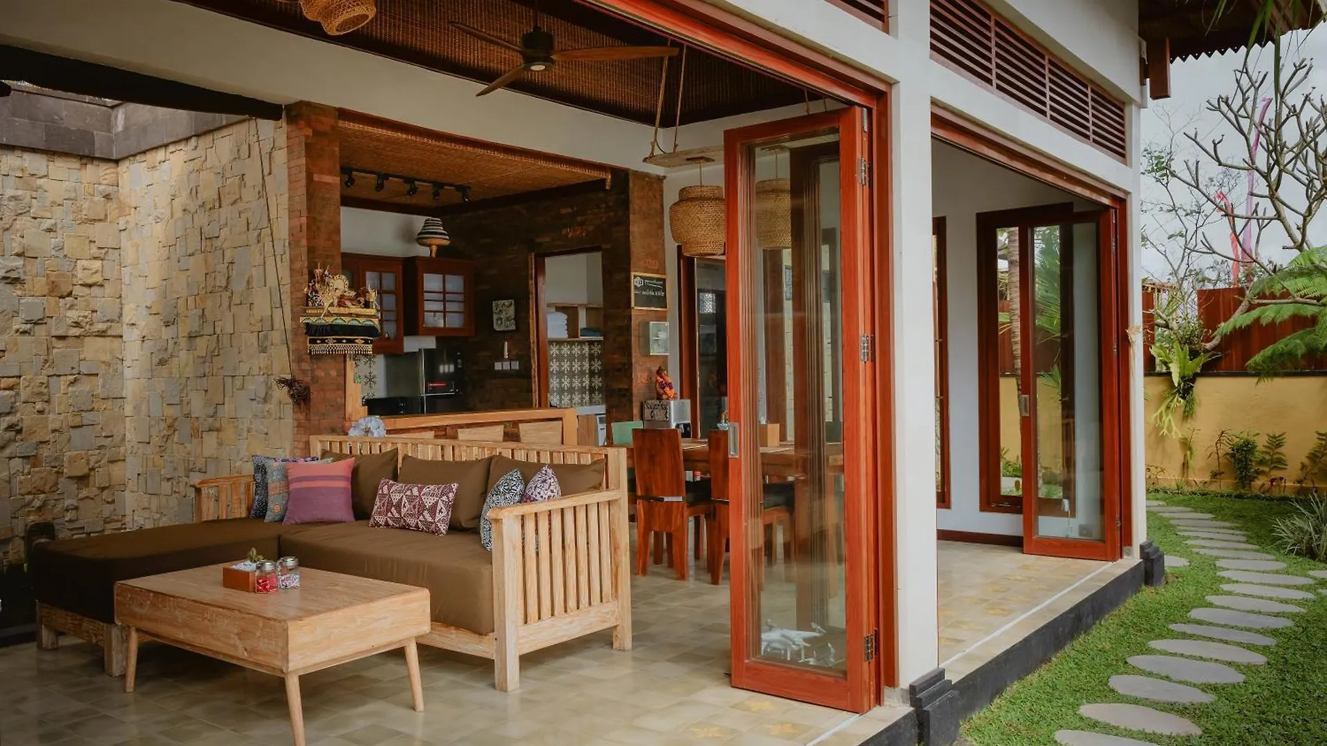 Villa Umah Sunset Ubud Indonesia
